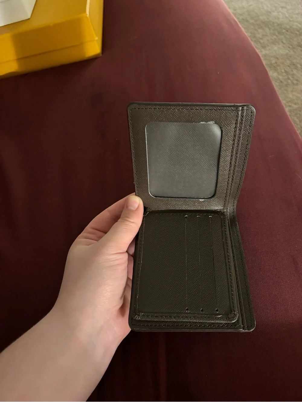 Gucci GG Supreme Bee Wallet - Beige, Black, Yellow
